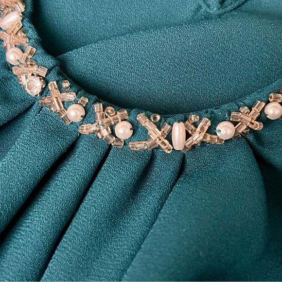 Violet + Claire Green Beaded Neckline Crepe Blouse Womens Career Modest Mature S - Picture 9 of 10